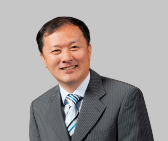 Sunghyun Hwang